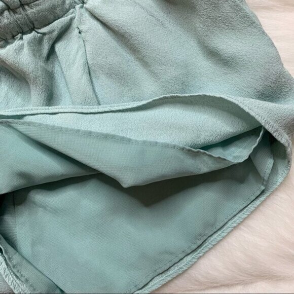 Aritzia Wilfred Montrouge Shorts Crepe Paperbag Waist Turquoise blue Size XS - Picture 10 of 16
